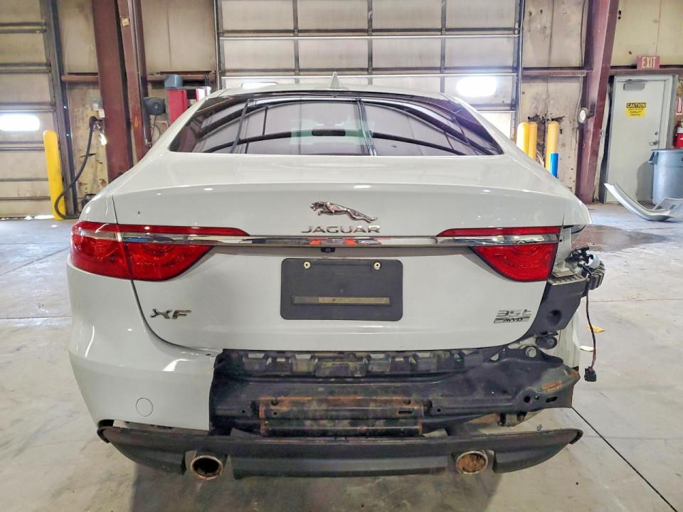 Jaguar XF 2017 — Copart