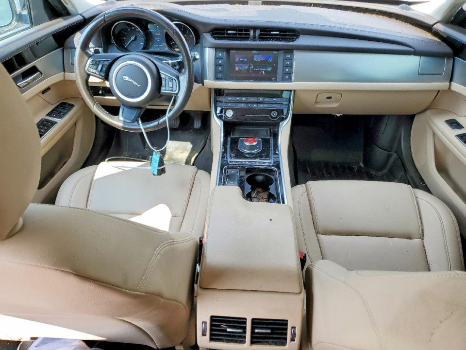 Jaguar XF 2017 — Copart