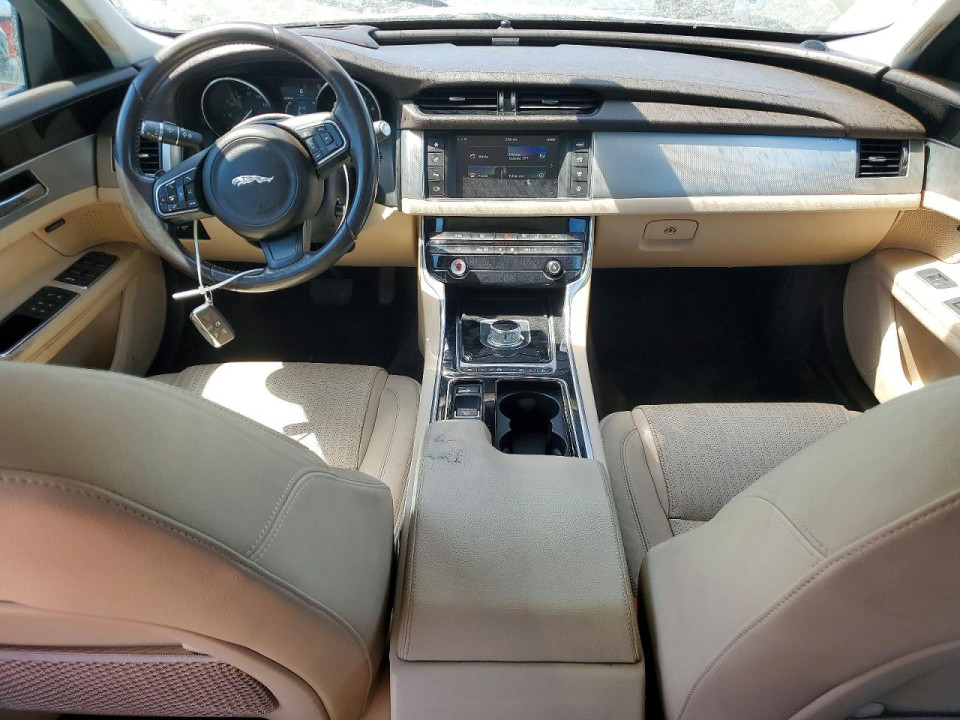 Jaguar XF 2016 — Copart