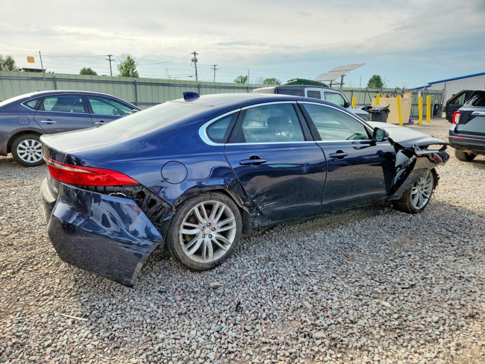 Jaguar XF 2016 — Copart
