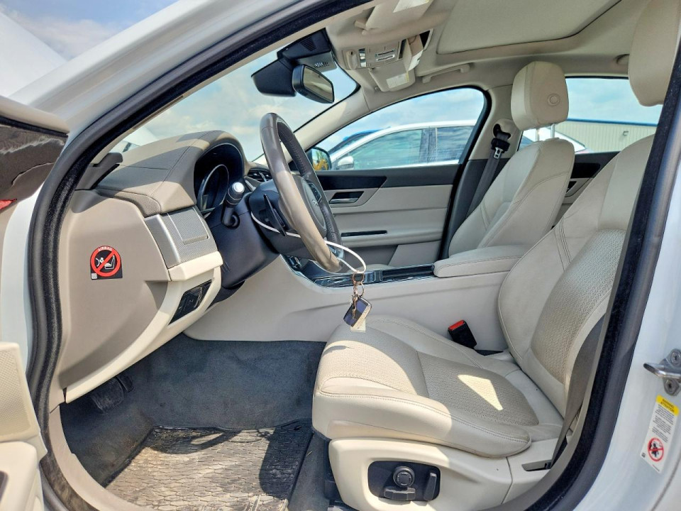 Jaguar XF 2016 — Copart