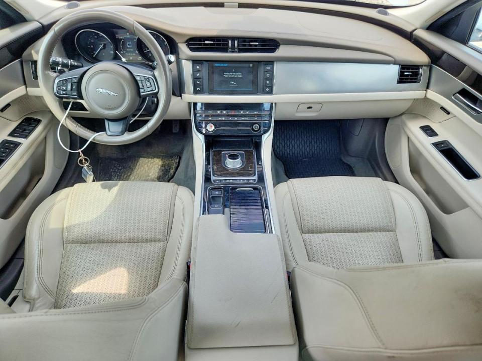 Jaguar XF 2016 — Copart