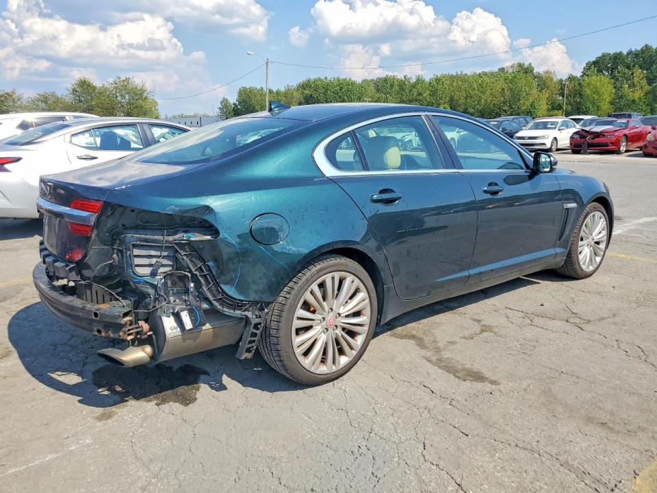 Jaguar XF 2015 — Copart