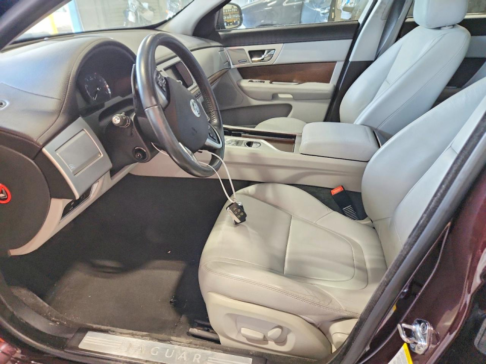 Jaguar XF 2013 — Copart
