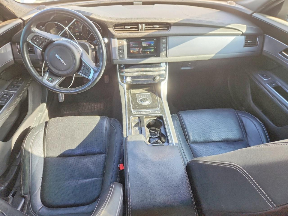 Jaguar XF 2016 — Copart