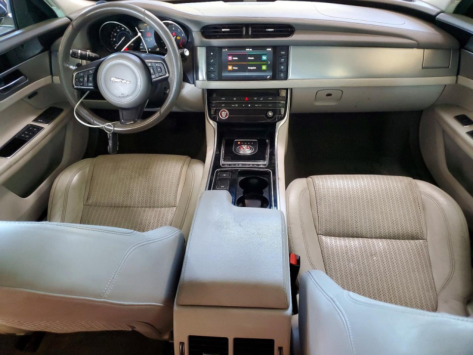 Jaguar XF 2017 — Copart