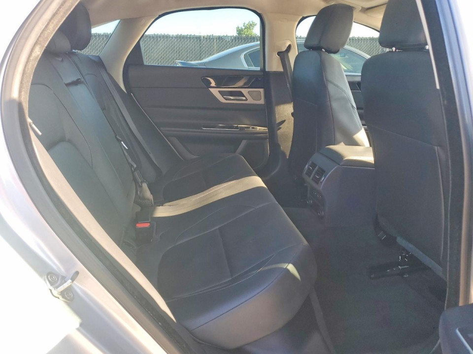 Jaguar XF 2017 — Copart