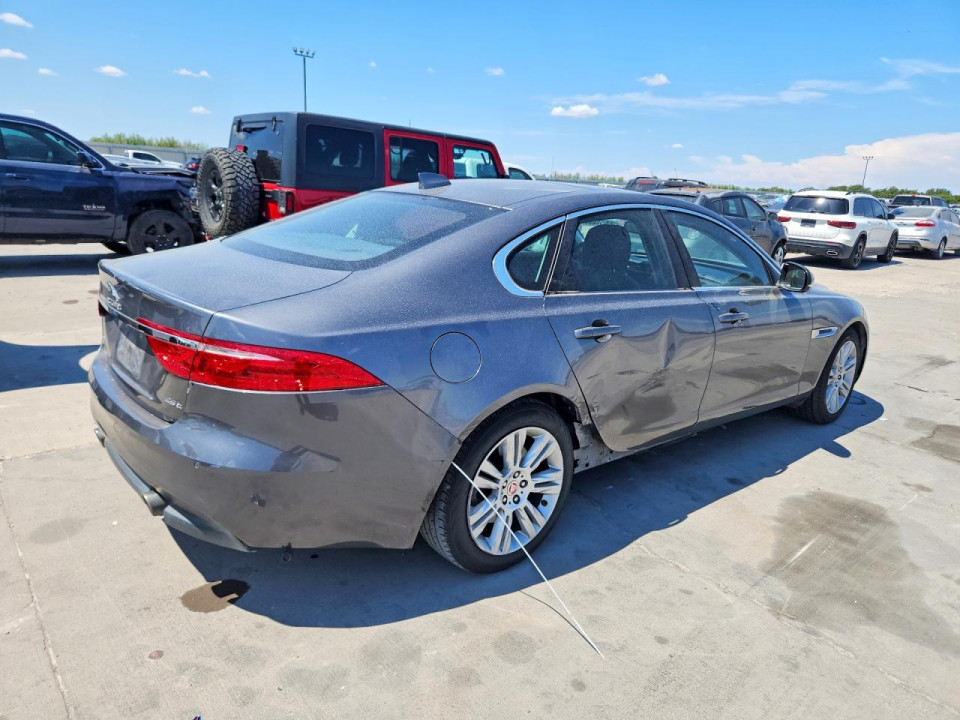 Jaguar XF 2016 — Copart