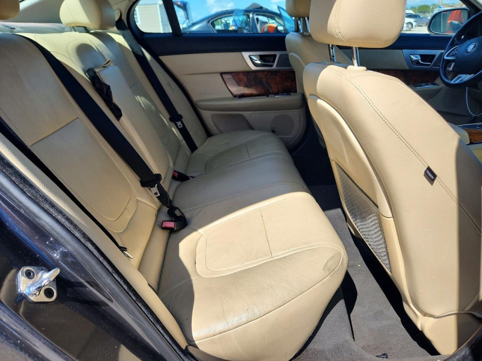 Jaguar XF 2015 — Copart