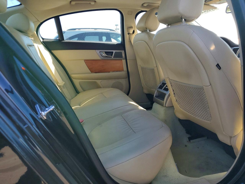 Jaguar XF 2010 — Copart