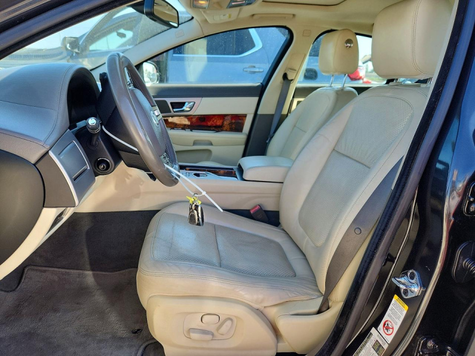 Jaguar XF 2011 — Copart