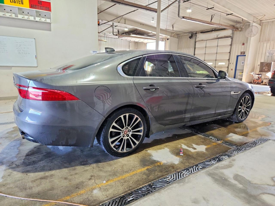 Jaguar XF 2017 — Copart