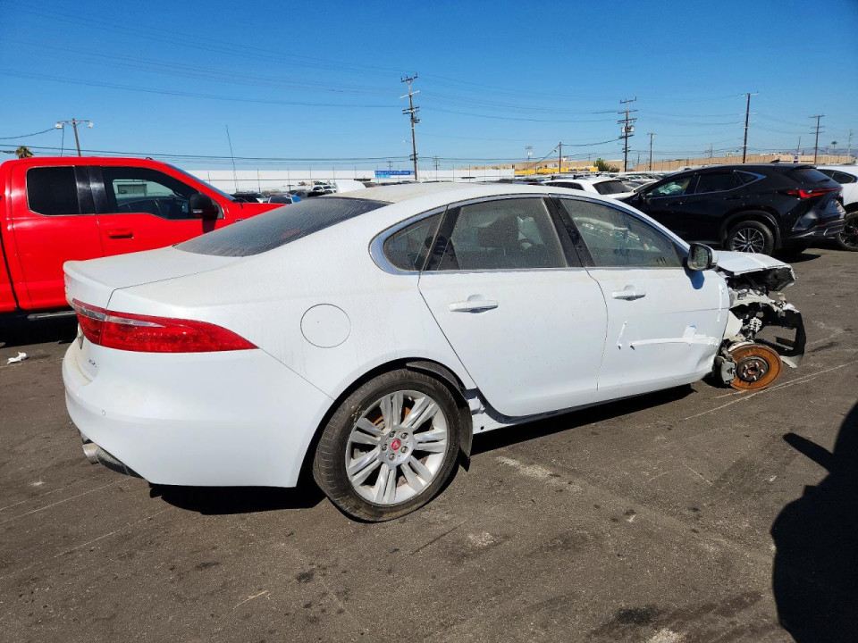 Jaguar XF 2016 — Copart