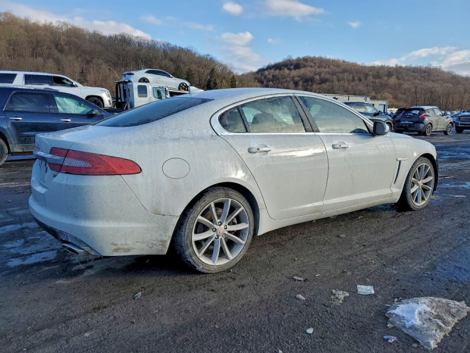 Jaguar XF 2015 — Copart