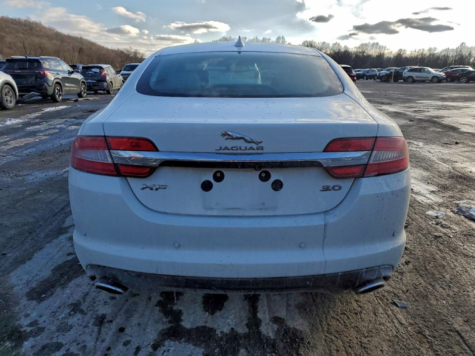 Jaguar XF 2015 — Copart