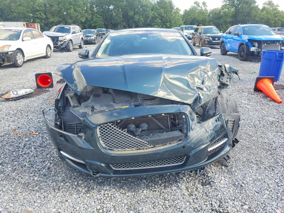 Jaguar XJL PORTFOLIO 2014 — Copart