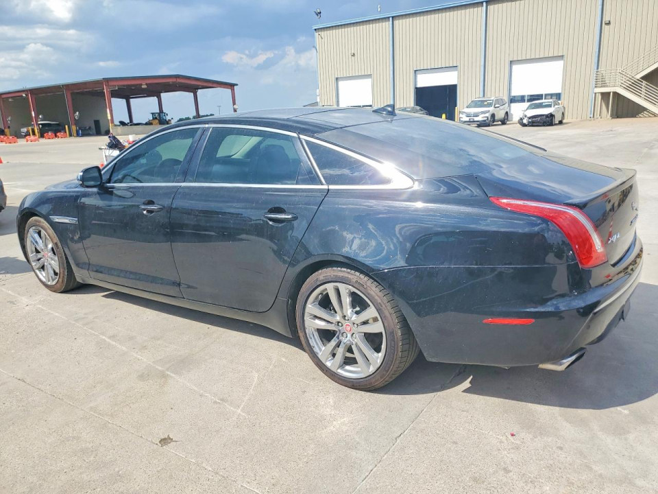 Jaguar XJL PORTFOLIO 2015 — Copart
