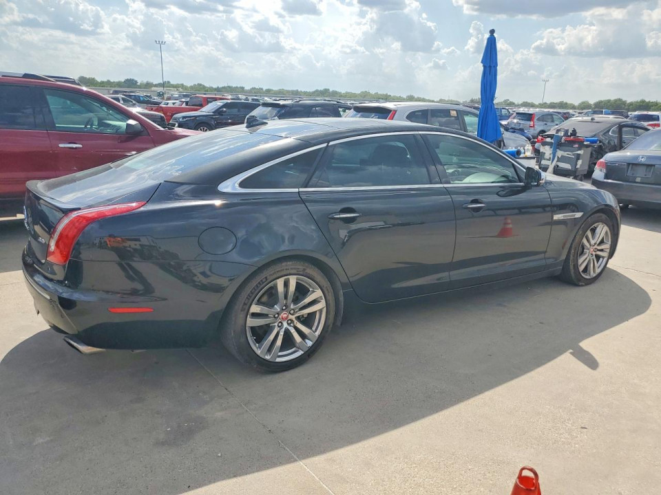 Jaguar XJL PORTFOLIO 2015 — Copart