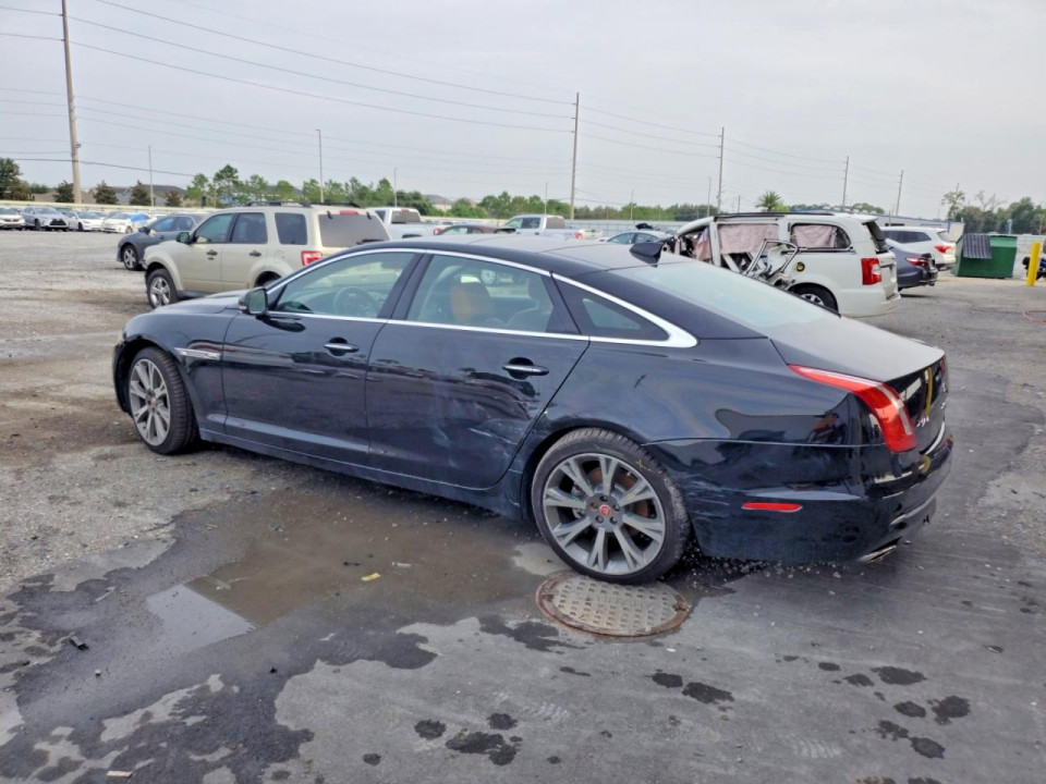 Jaguar XJL PORTFOLIO 2017 — Copart