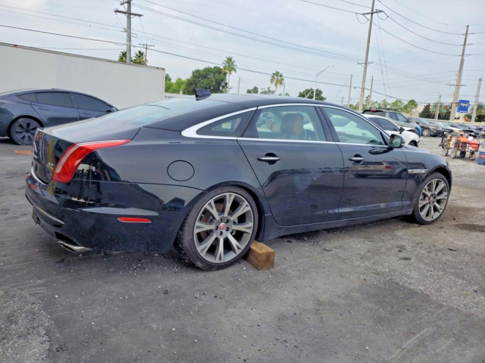 Jaguar XJL PORTFOLIO 2017 — Copart