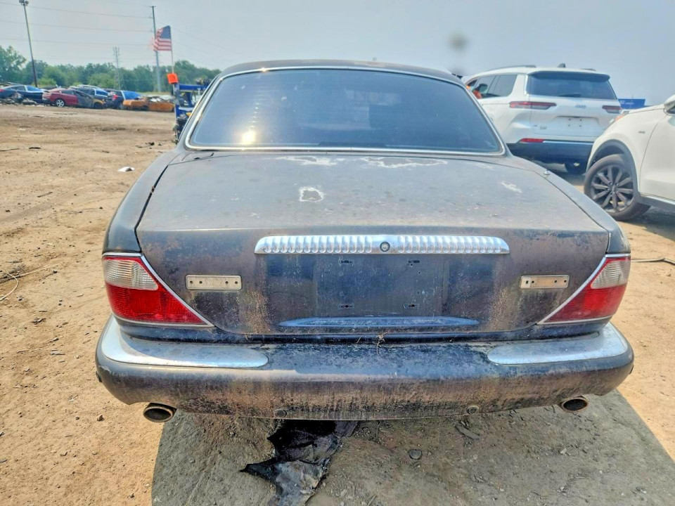 Jaguar XJ 2002 — Copart