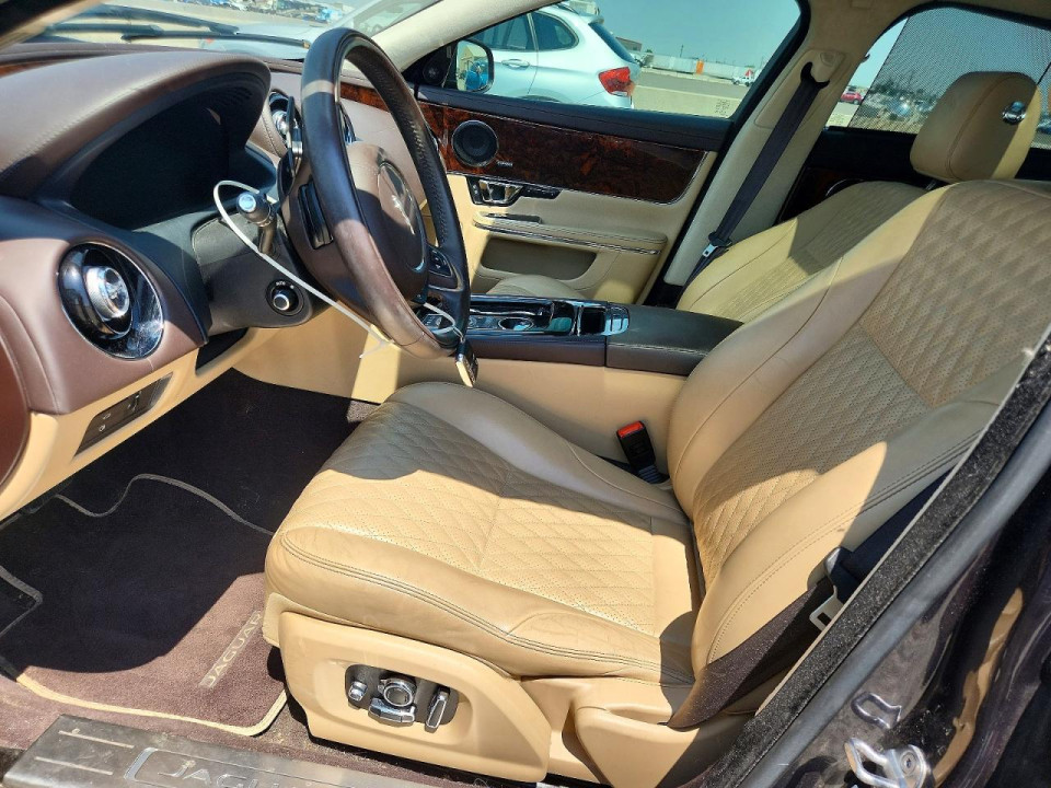 Jaguar XJL PORTFOLIO 2016 — Copart