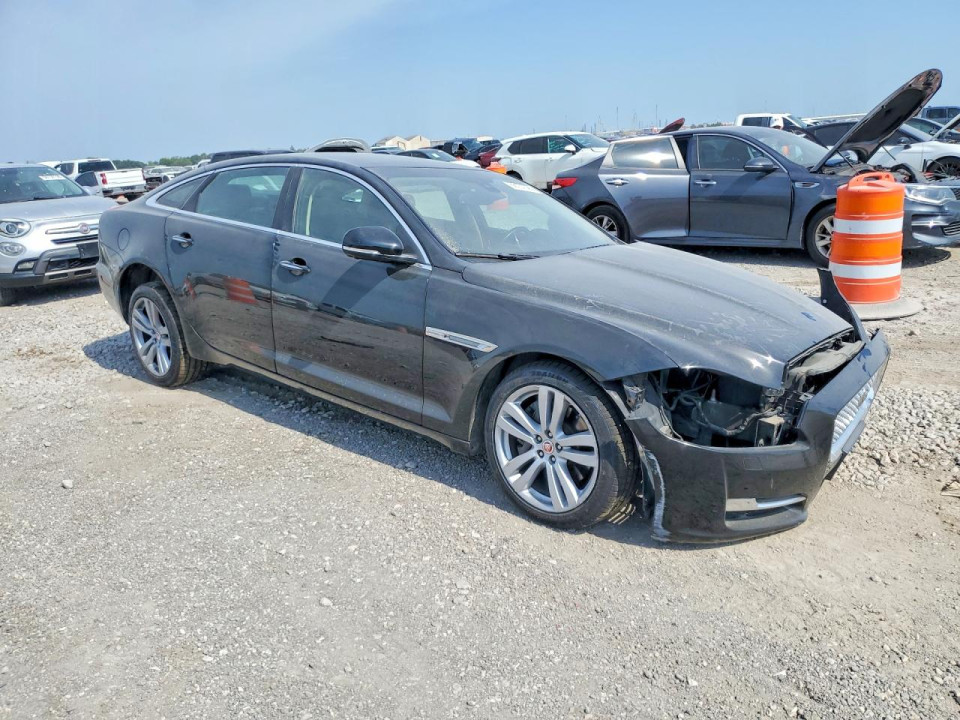 Jaguar XJL PORTFOLIO 2016 — Copart