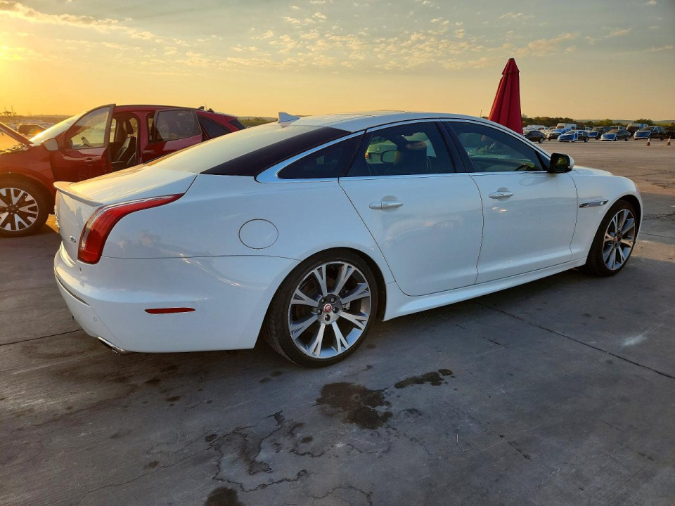 Jaguar XJ 2015 — Copart