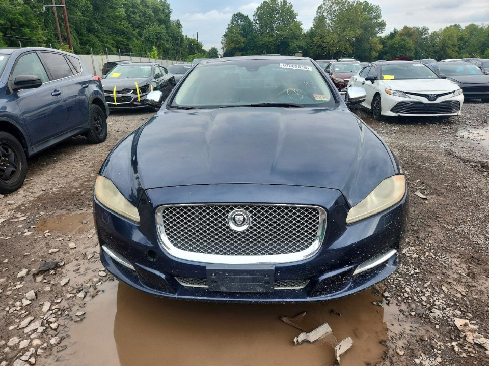 Jaguar XJL PORTFOLIO 2013 — Copart
