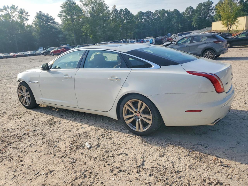 Jaguar XJL PORTFOLIO 2014 — Copart