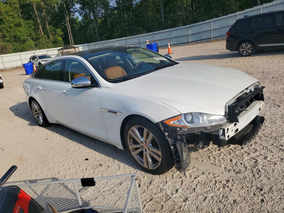Jaguar XJL PORTFOLIO 2014 — Copart