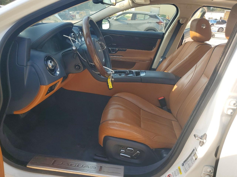 Jaguar XJL PORTFOLIO 2014 — Copart