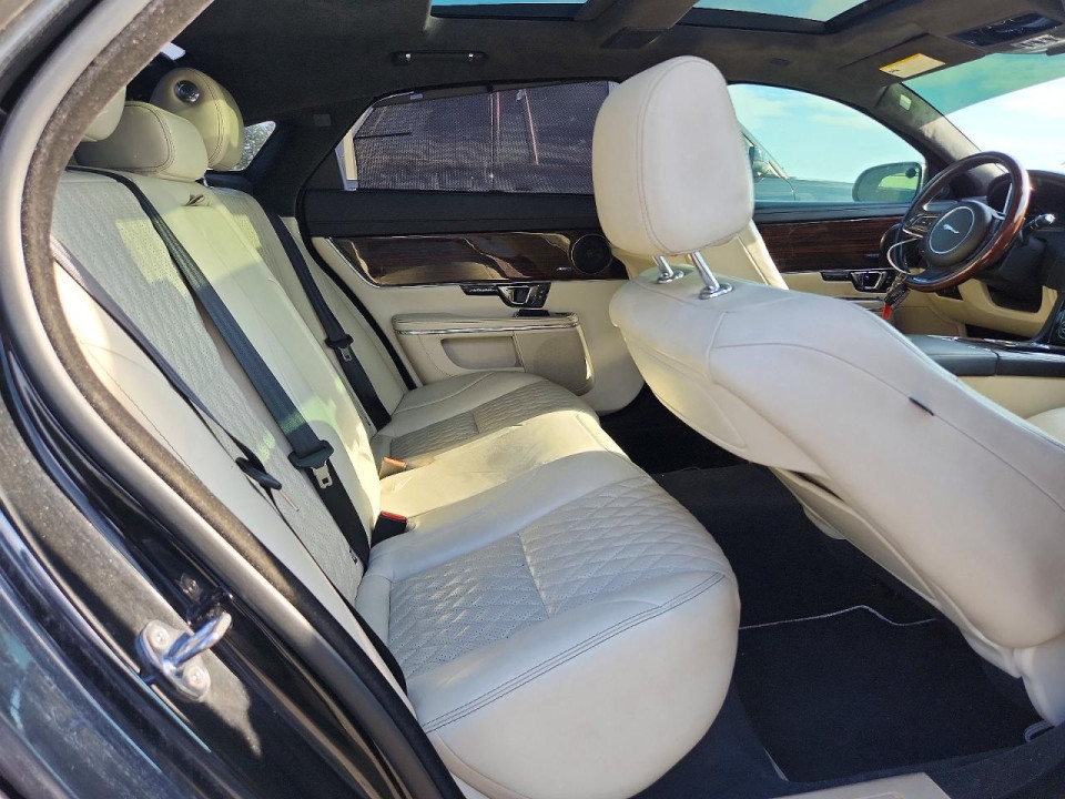 Jaguar XJL PORTFOLIO 2017 — Copart