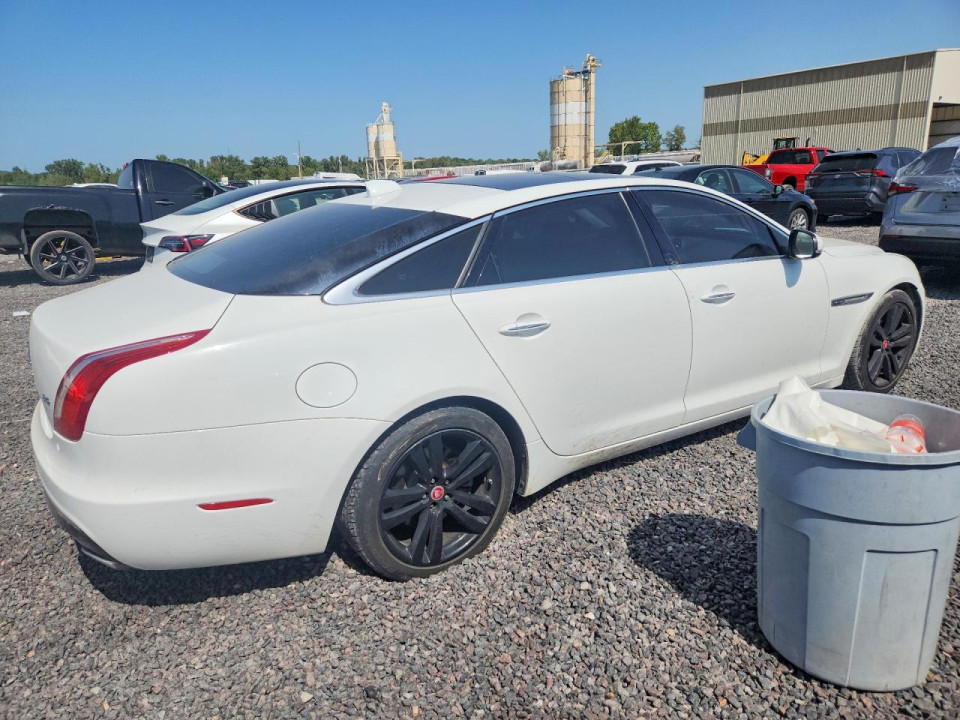 Jaguar XJL PORTFOLIO 2016 — Copart