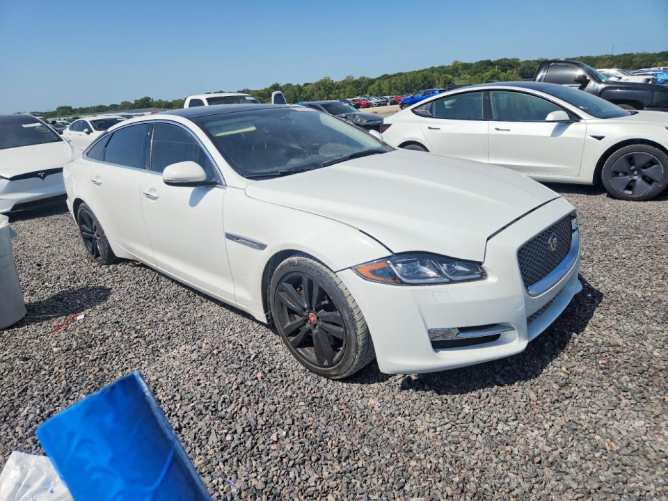 Jaguar XJL PORTFOLIO 2016 — Copart