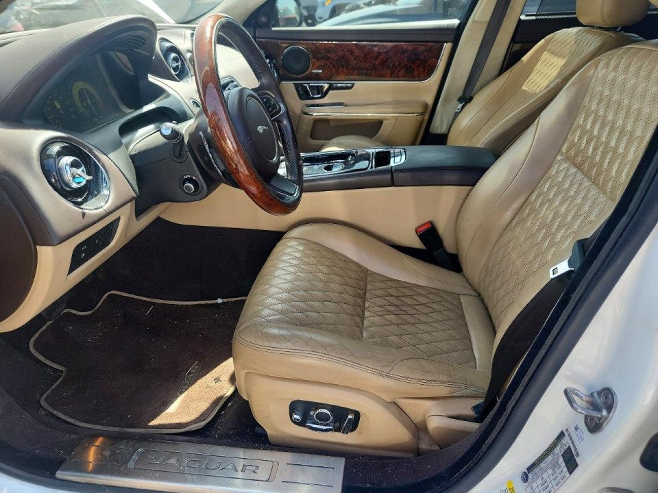 Jaguar XJL PORTFOLIO 2016 — Copart