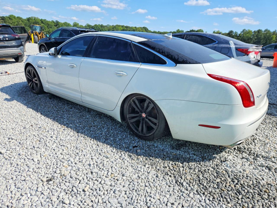 Jaguar XJL PORTFOLIO 2014 — Copart