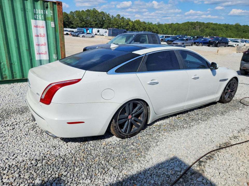 Jaguar XJL PORTFOLIO 2014 — Copart