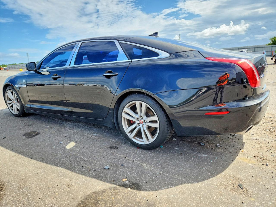 Jaguar XJL PORTFOLIO 2015 — Copart