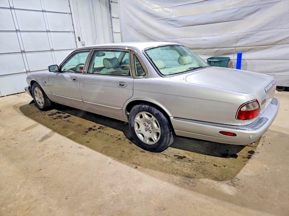 Jaguar XJ 2001 — Copart