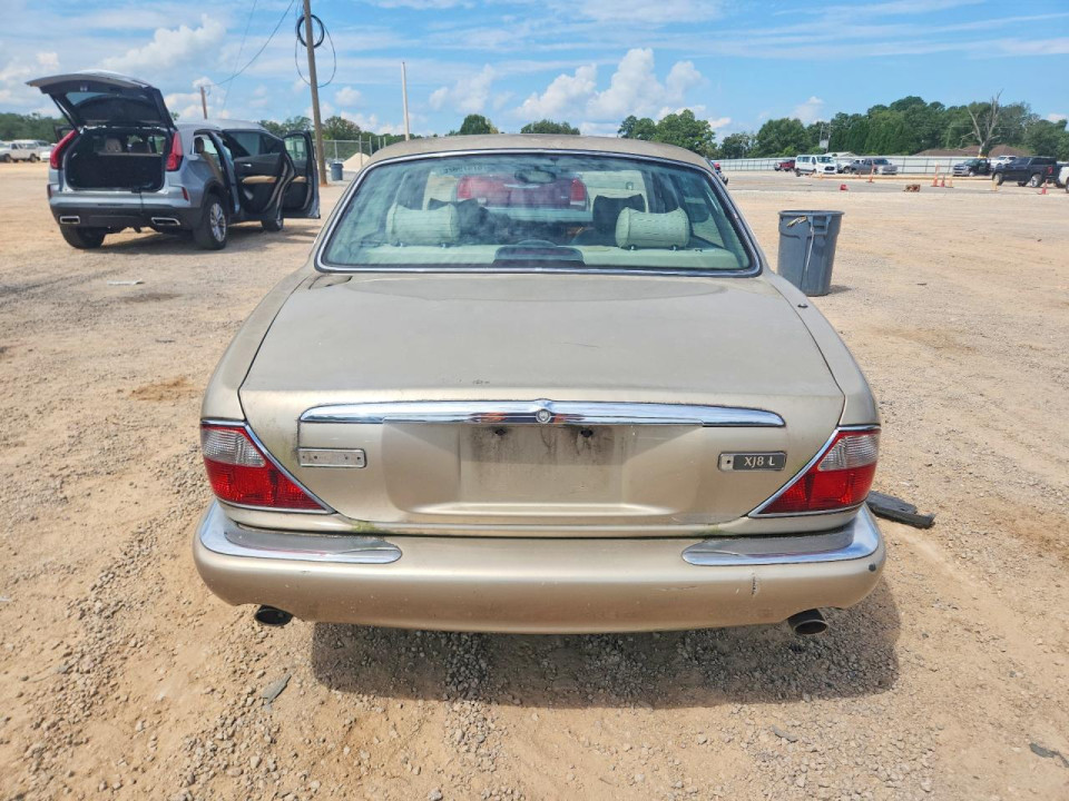 Jaguar XJ8 1998 — Copart
