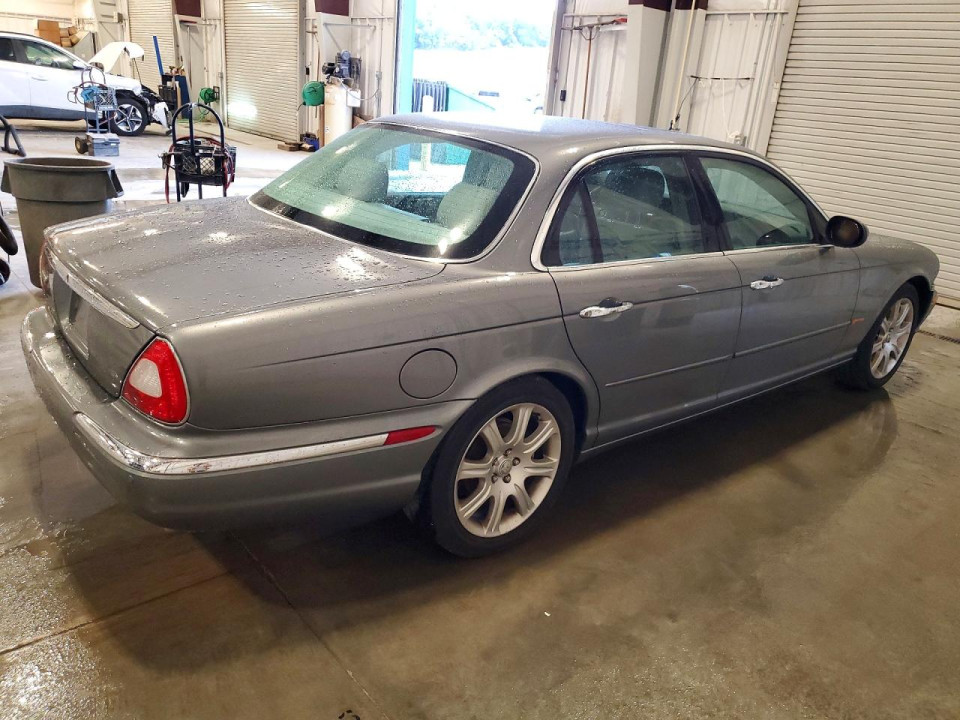 Jaguar XJ8 2004 — Copart