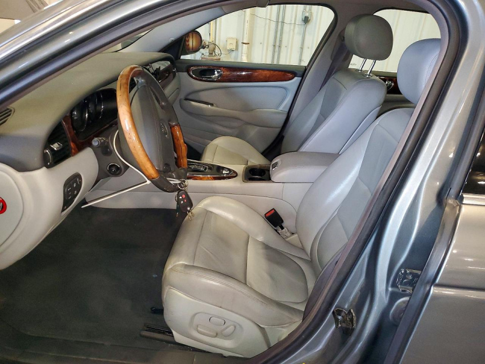Jaguar XJ8 2004 — Copart