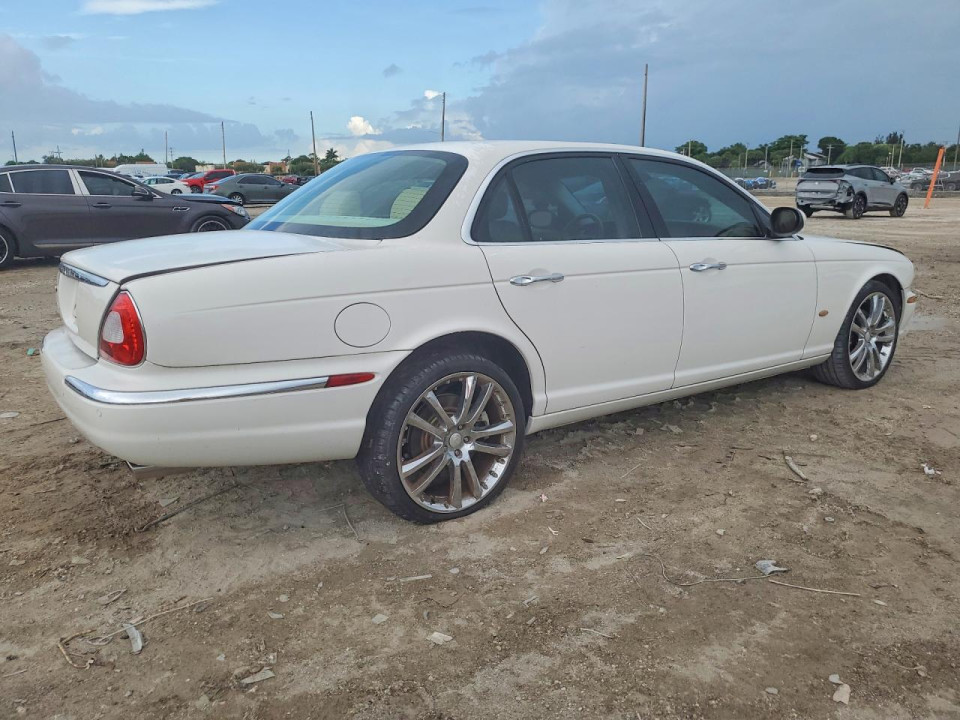 Jaguar XJ8 2006 — Copart