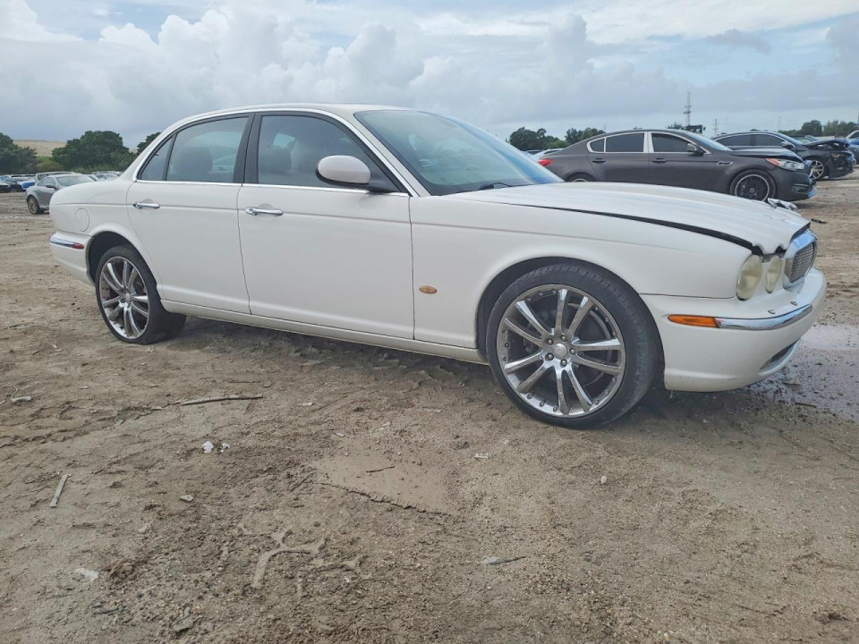 Jaguar XJ8 2006 — Copart
