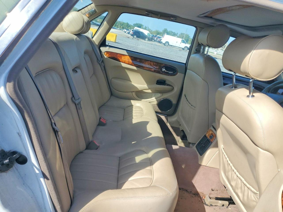 Jaguar XJ8 1999 — Copart