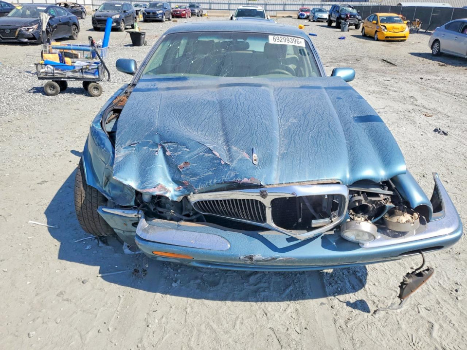 Jaguar XJ8 1999 — Copart