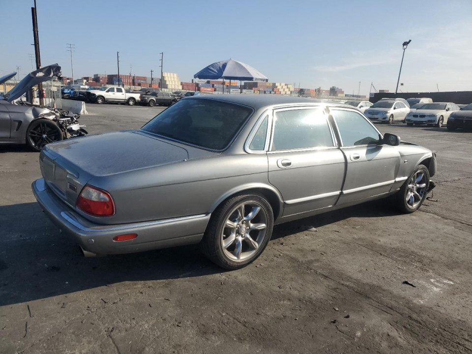 Jaguar XJR 2002 — Copart