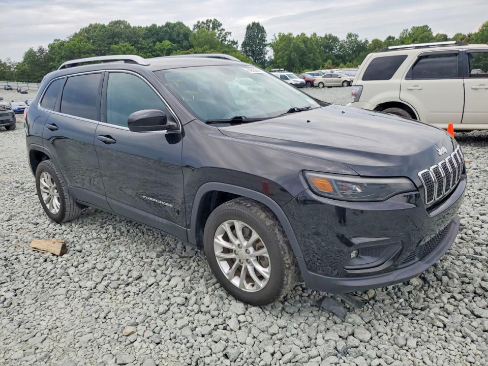 Jeep CHEROKEE LATITUDE 2019 — Copart