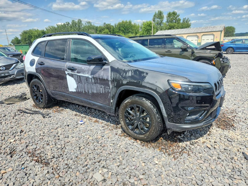 Jeep CHEROKEE 2023 — Copart
